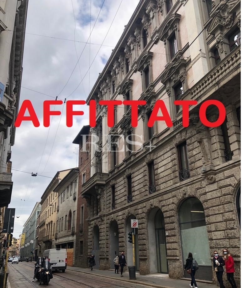 Affitto Trilocale Appartamento Milano Via Meravigli 308235